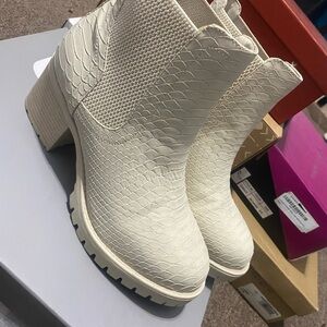 Women's Cream Ankle Boots